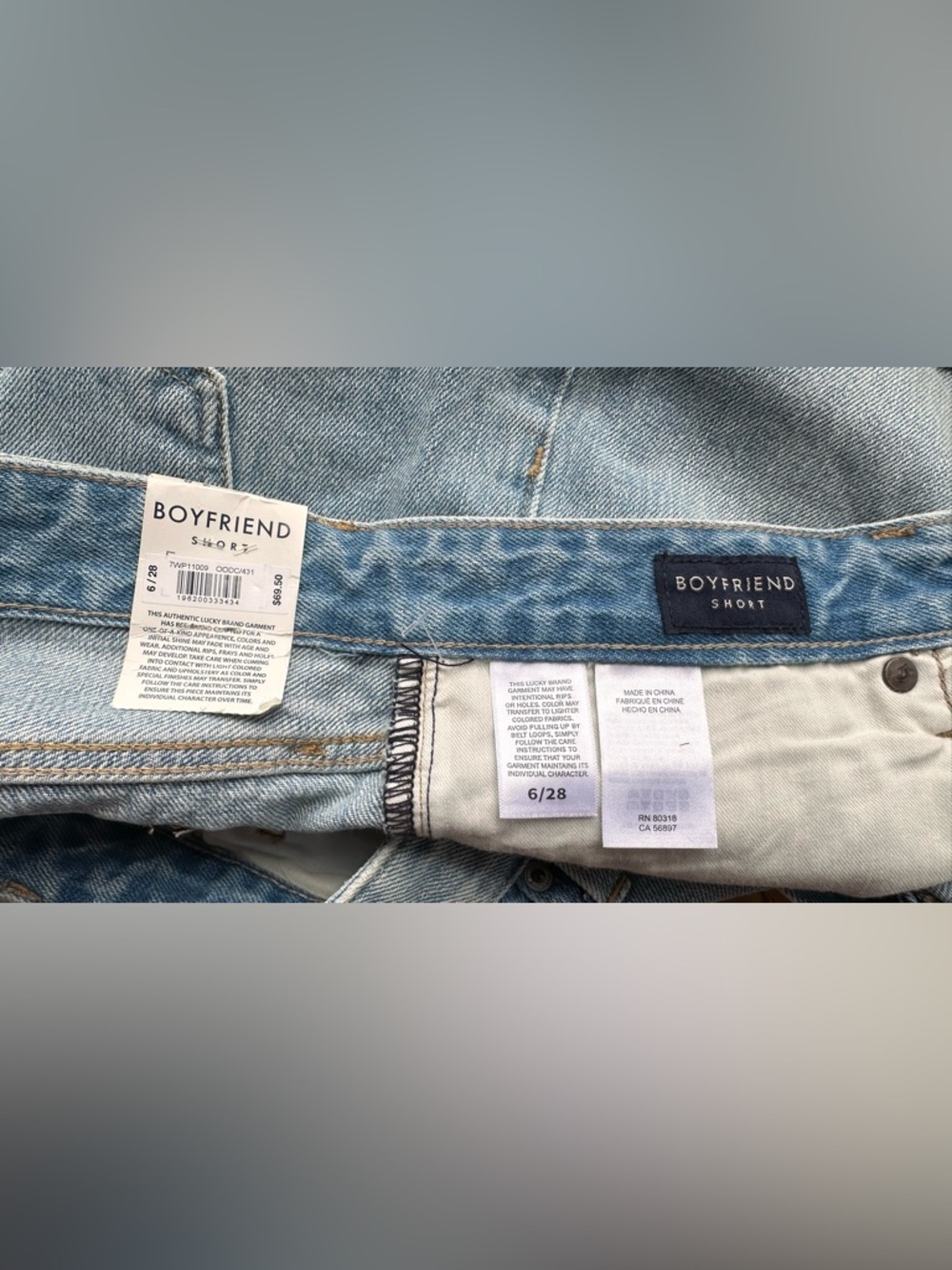 Lucky Brand Boyfriend Denim Shorts - Size 6/28 - Distressed High Rise - Picture 5 of 6